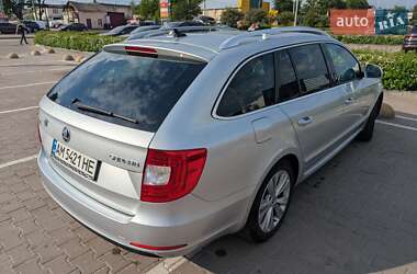 Универсал Skoda Superb 2015 в 