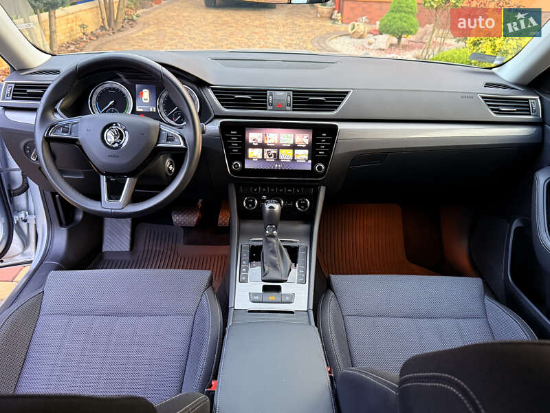 Універсал Skoda Superb 2020 в Мукачевому