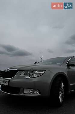 Универсал Skoda Superb 2012 в 