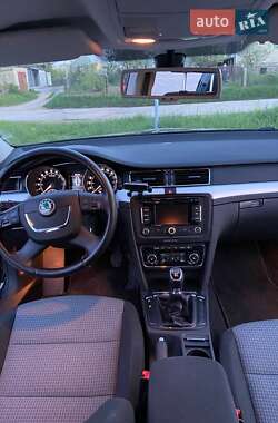 Универсал Skoda Superb 2012 в 