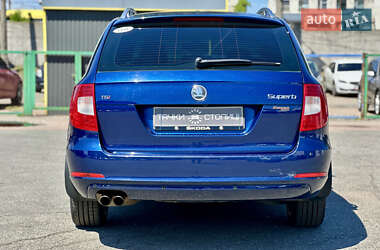 Універсал Skoda Superb 2013 в 