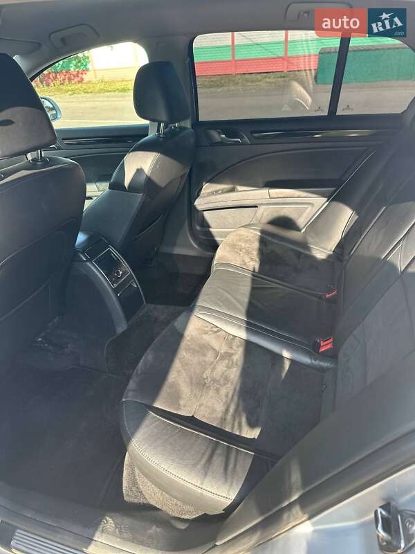 Лифтбек Skoda Superb 2013 в Доброславе