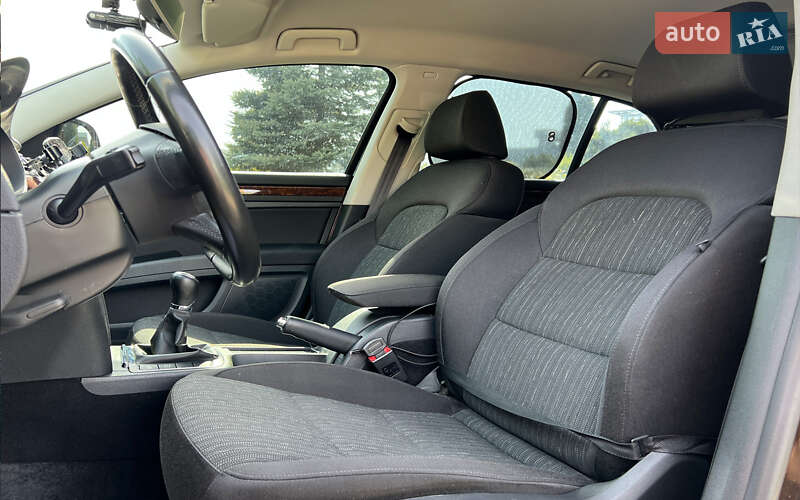 Лифтбек Skoda Superb 2014 в Львове