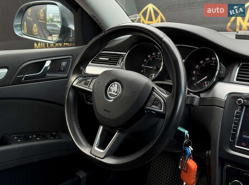 Универсал Skoda Superb 2015 в Киеве