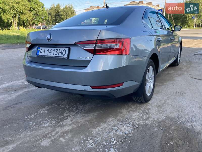 Лифтбек Skoda Superb 2018 в Чернигове