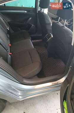 Лифтбек Skoda Superb 2016 в 