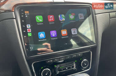 Лифтбек Skoda Superb 2012 в 