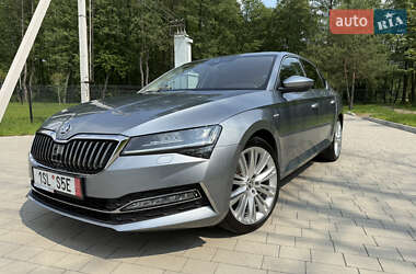 Ліфтбек Skoda Superb 2020 в 