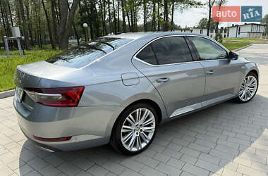 Ліфтбек Skoda Superb 2020 в 