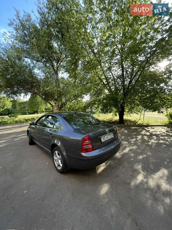 Лифтбек Skoda Superb 2006 в Кривом Роге
