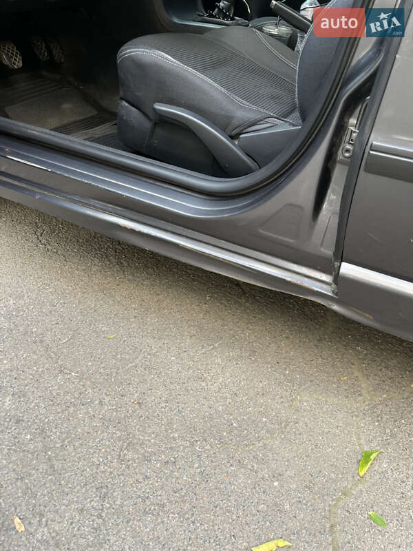 Лифтбек Skoda Superb 2006 в Кривом Роге