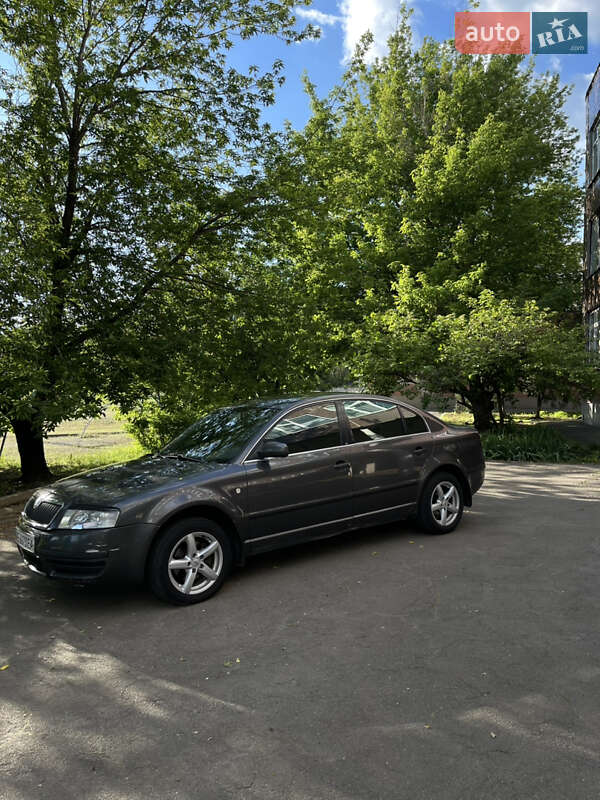Лифтбек Skoda Superb 2006 в Кривом Роге