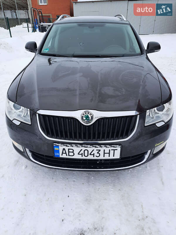 Універсал Skoda Superb 2011 в Києві