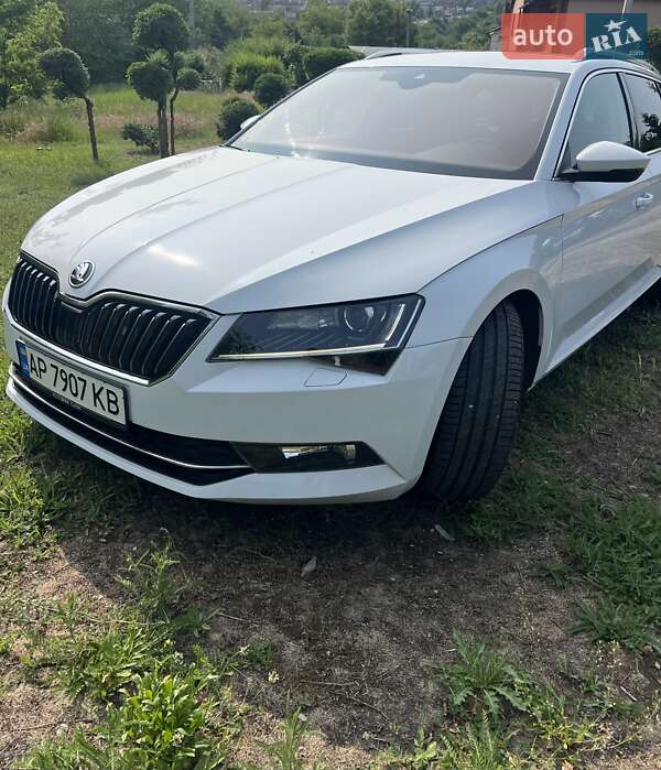 Универсал Skoda Superb 2019 в 