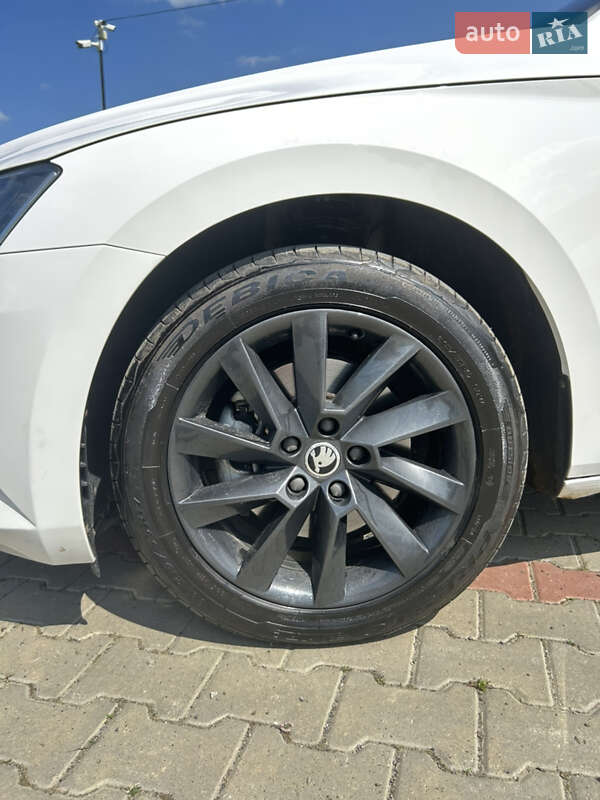 Ліфтбек Skoda Superb 2018 в Ужгороді