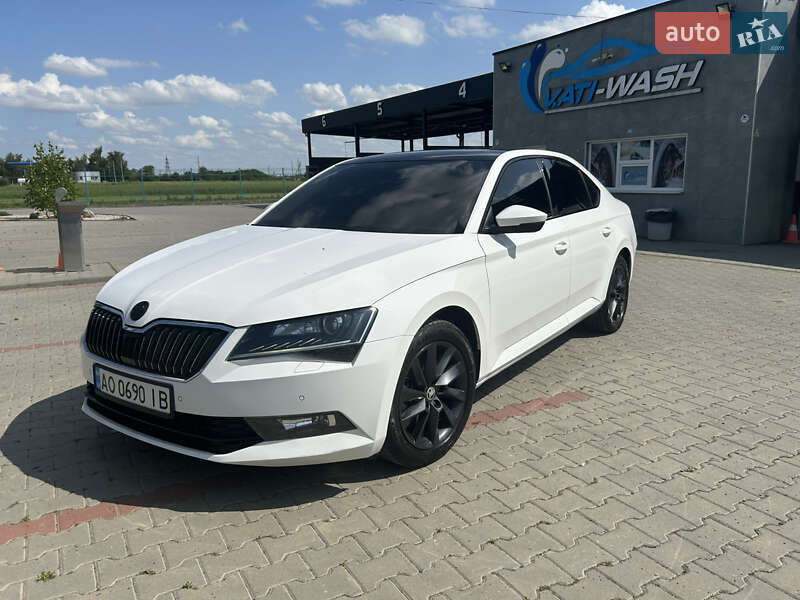 Ліфтбек Skoda Superb 2018 в Ужгороді