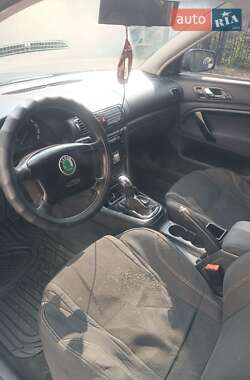 Лифтбек Skoda Superb 2005 в 