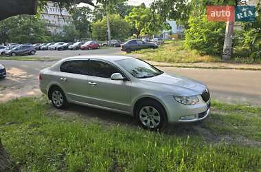 Лифтбек Skoda Superb 2010 в Киеве