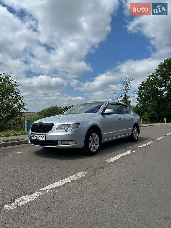 Лифтбек Skoda Superb 2008 в Южноукраинске