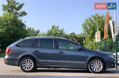 Универсал Skoda Superb 2013 в 