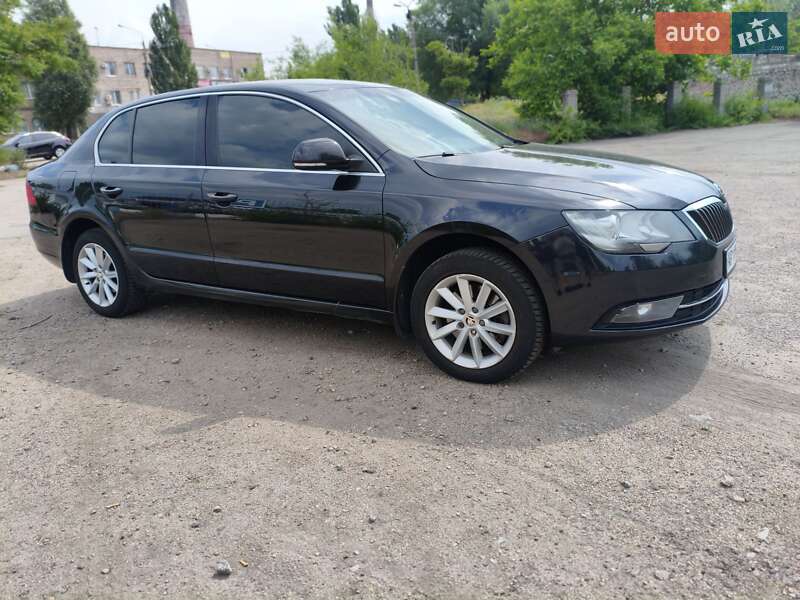Лифтбек Skoda Superb 2013 в Запорожье фото 2 Лифтбек Skoda Superb 2013 в Запорожье