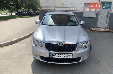 Универсал Skoda Superb 2011 в 