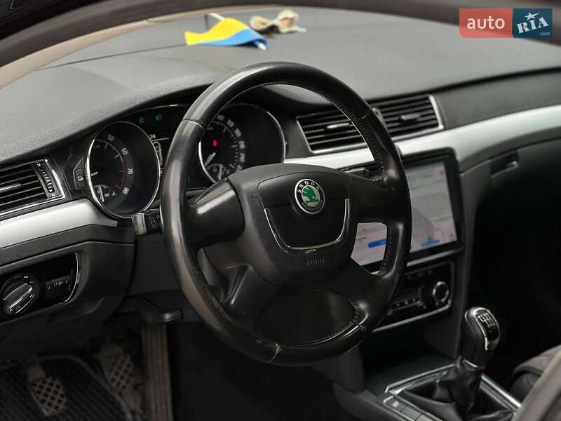 Лифтбек Skoda Superb 2012 в Киеве