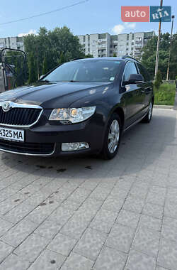 Универсал Skoda Superb 2010 в 