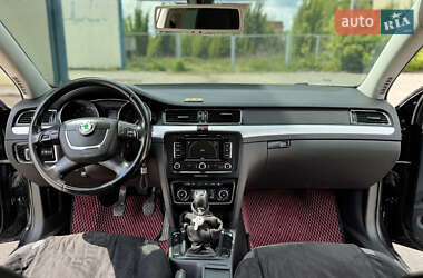 Универсал Skoda Superb 2013 в 