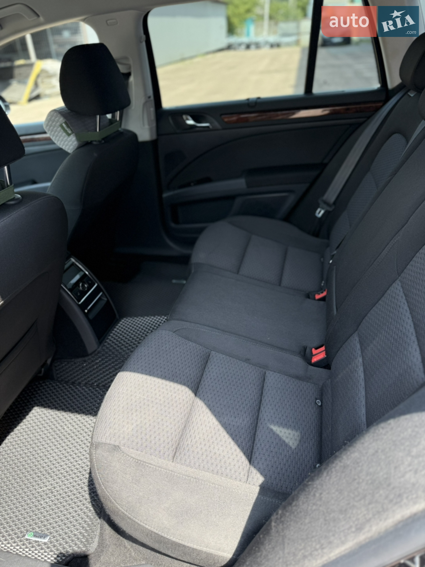 2012 Skoda Superb - мініатюра 10