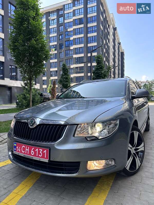 Универсал Skoda Superb 2010 в Ивано-Франковске