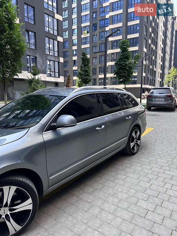 Универсал Skoda Superb 2010 в Ивано-Франковске