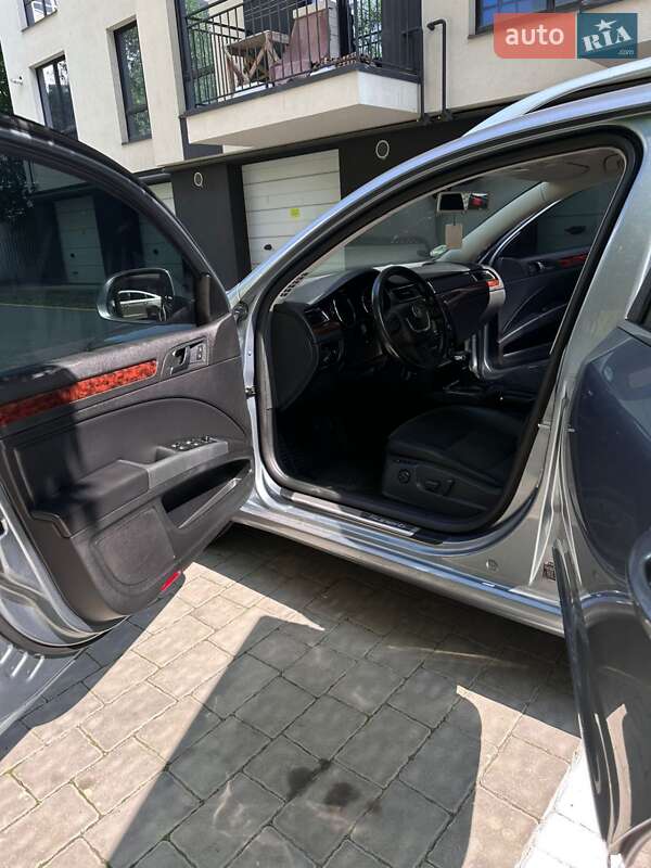 Универсал Skoda Superb 2010 в Ивано-Франковске
