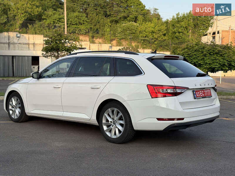 Универсал Skoda Superb 2021 в Ровно
