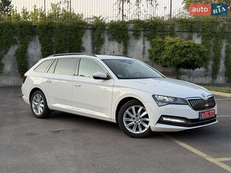 Универсал Skoda Superb 2021 в Ровно