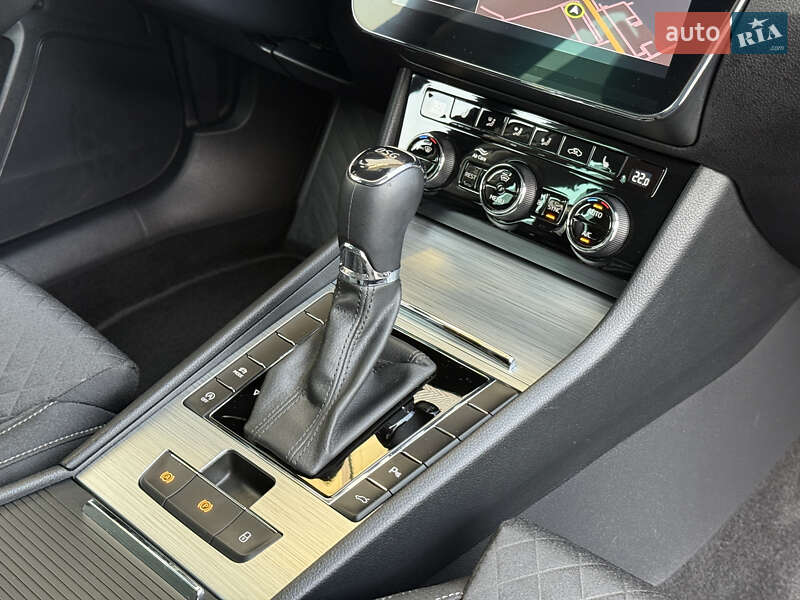 Универсал Skoda Superb 2021 в Ровно