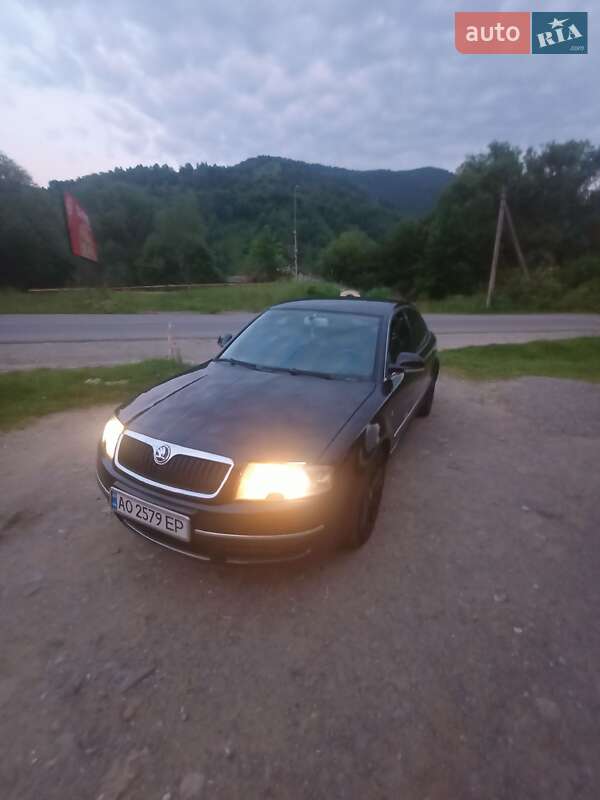 Лифтбек Skoda Superb 2007 в Рахове