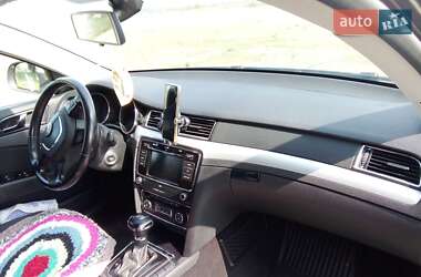 Универсал Skoda Superb 2012 в 