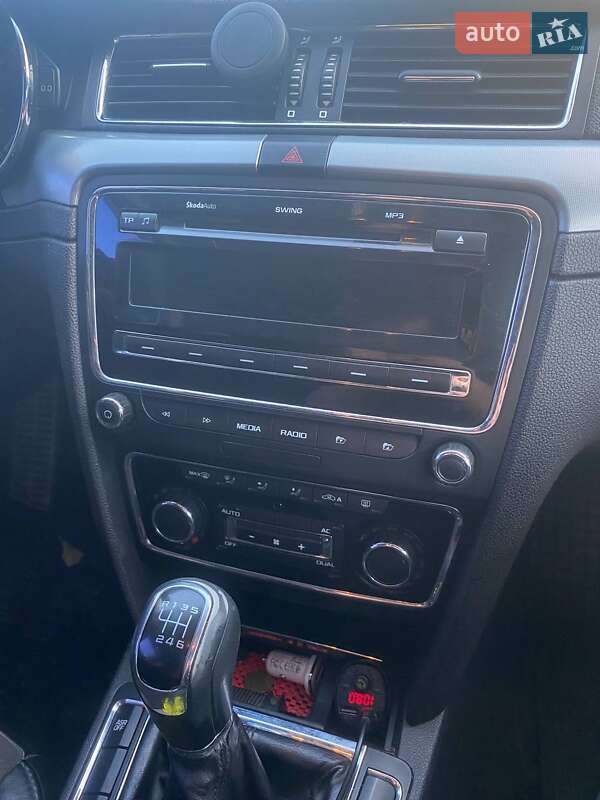 Лифтбек Skoda Superb 2009 в Черкассах