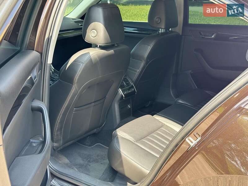 Лифтбек Skoda Superb 2016 в Запорожье