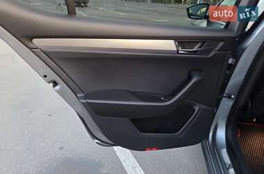 Лифтбек Skoda Superb 2016 в 