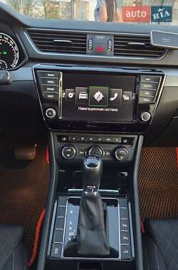 Лифтбек Skoda Superb 2016 в 