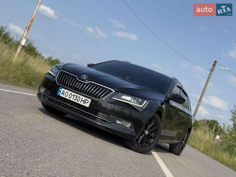 Універсал Skoda Superb 2015 в Мукачевому