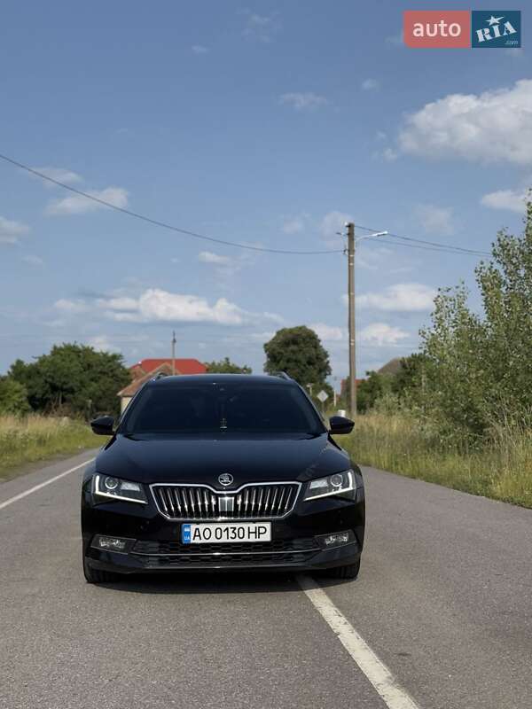 Універсал Skoda Superb 2015 в 