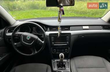 Лифтбек Skoda Superb 2009 в 