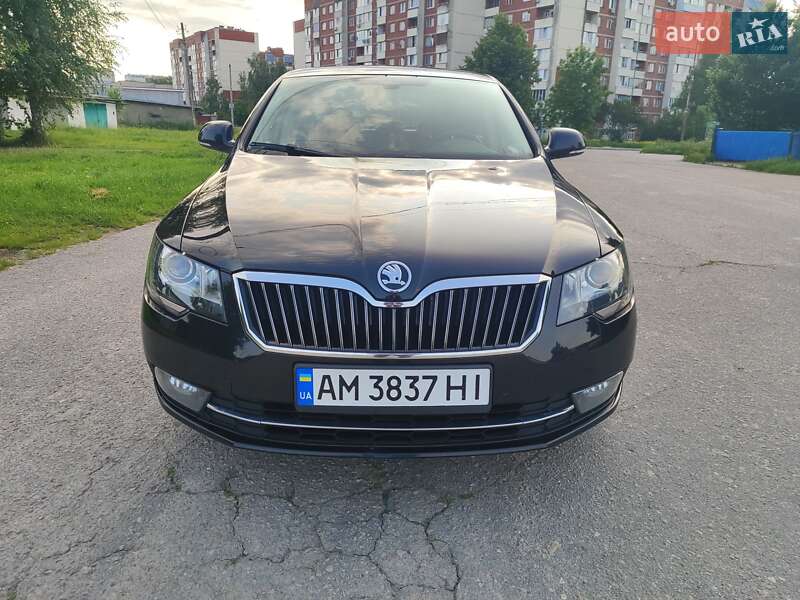 Лифтбек Skoda Superb 2015 в Звягеле фото 11 Лифтбек Skoda Superb 2015 в Звягеле