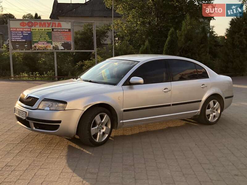 Лифтбек Skoda Superb 2006 в Бродах