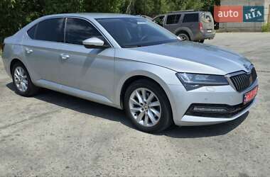 Лифтбек Skoda Superb 2020 в 
