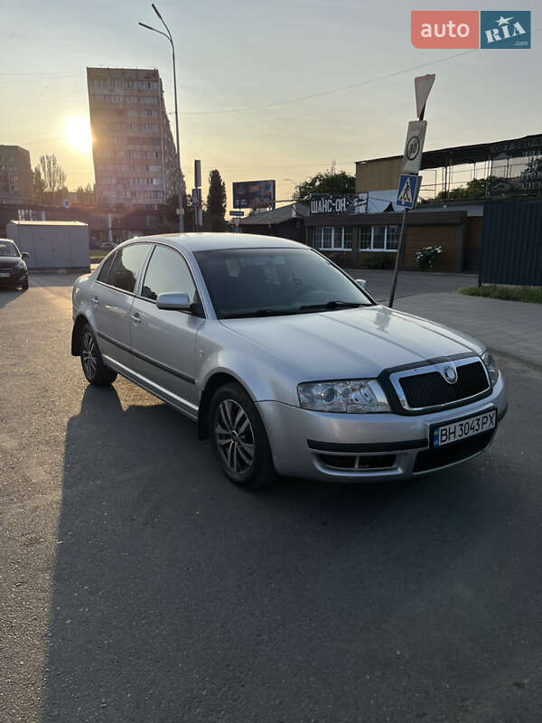 Лифтбек Skoda Superb 2005 в Одессе
