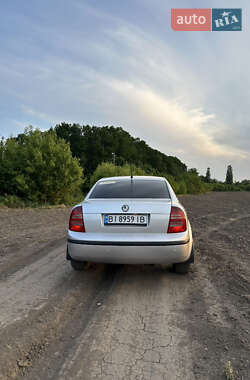 Лифтбек Skoda Superb 2006 в 